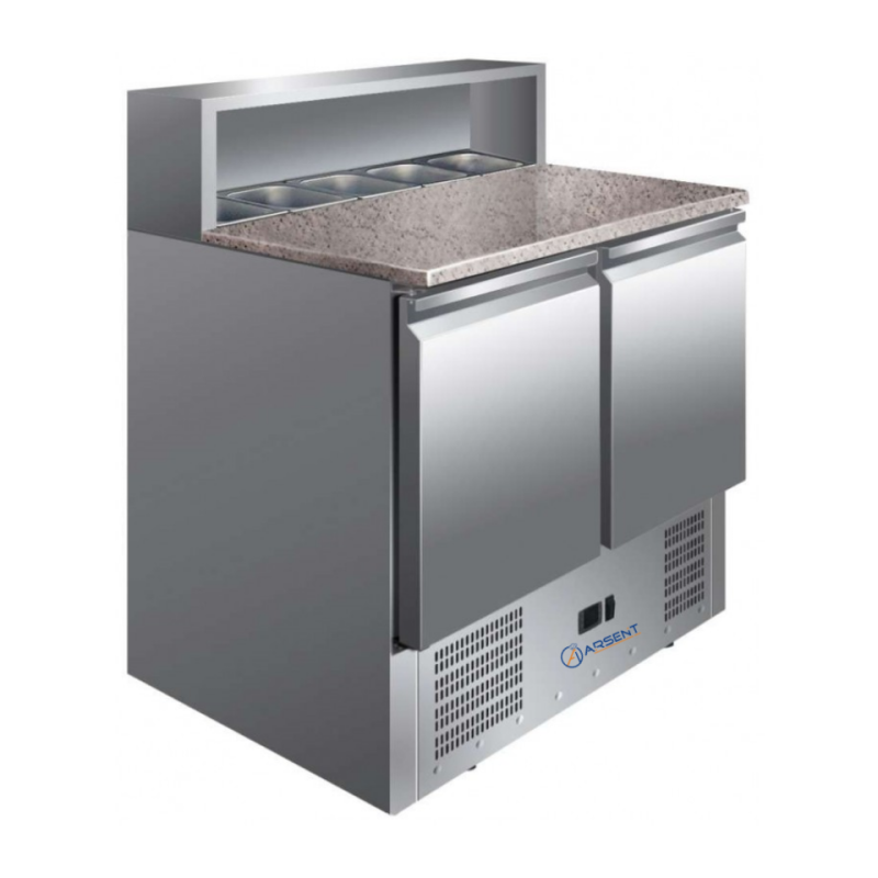 ¿Cómo organizar una cocina industrial pequeña para duplicar su eficiencia? 5 Mesa refrigerada de pizza PS900